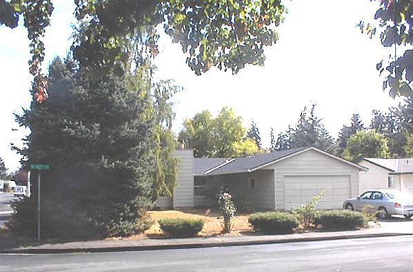 1st image of 2832 SE 43rd Ct