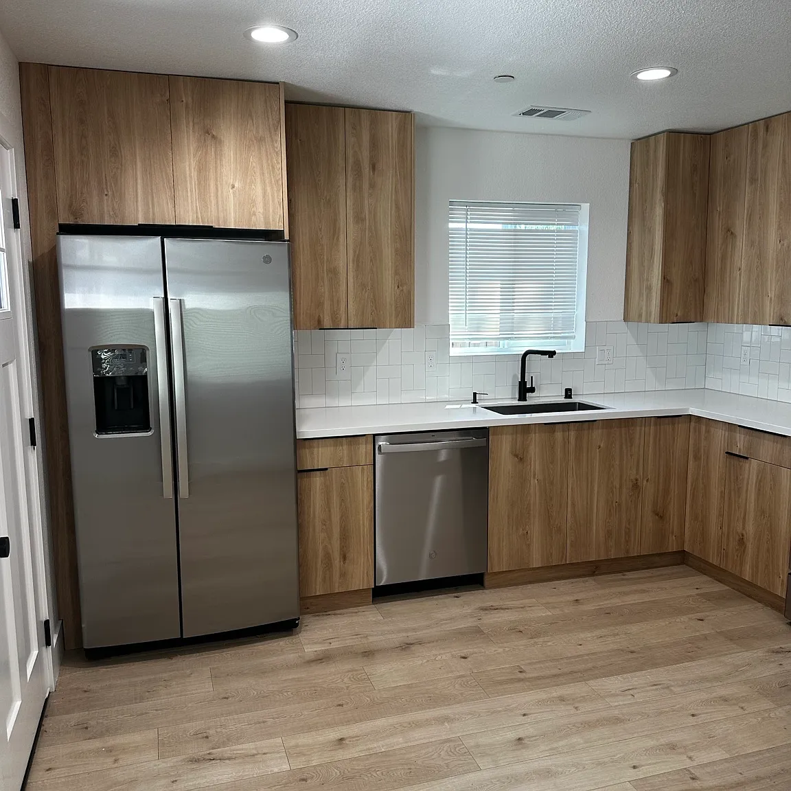 2 bed, $1,950 — Photo 4