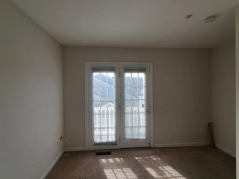 16211 Ellipse Ter #121 — Photo 10