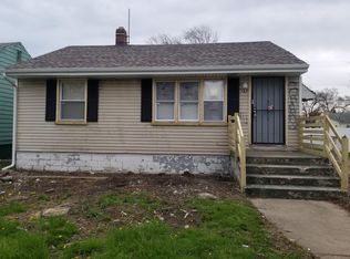 563 Gerry St, Gary, IN 46406