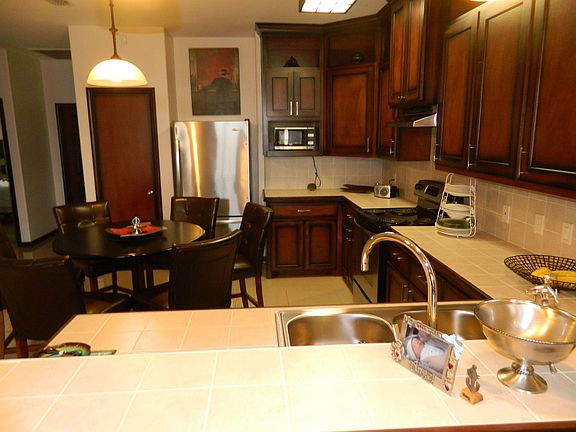 4th image of 1726 N Popotillo Ave