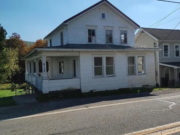 638 W Market St, Williamstown, PA 17098