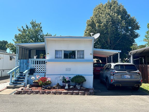 2nd image of 902 Del Paso Blvd #133