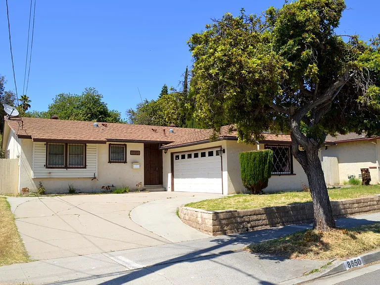8850 Orville St — Photo 1