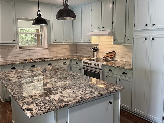 3rd image of 2808 Carpenter Pond Rd