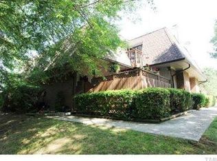 204 Finley Forest Dr, Chapel Hill, NC 27517