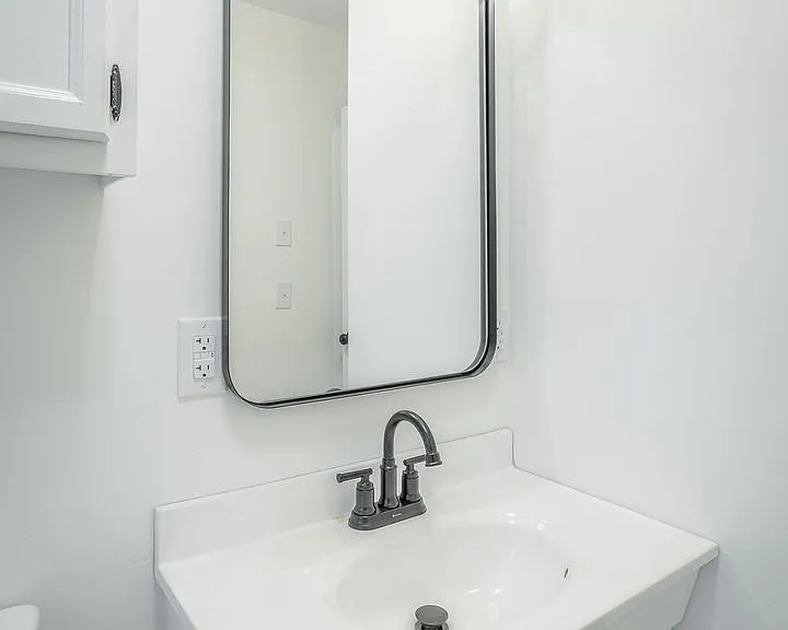 1364 Meadowood Dr — Photo 13