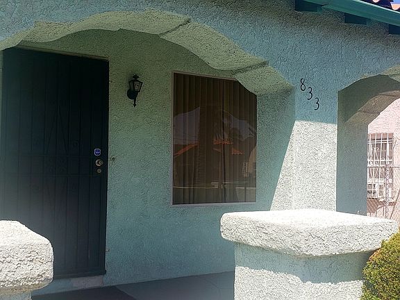 3rd image of 833 W 103rd St