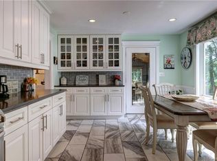 1237 Daniels Farm Rd, Trumbull, CT 06611