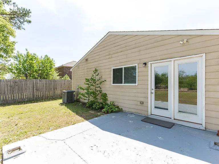 163 Sedgewick Dr — Photo 23