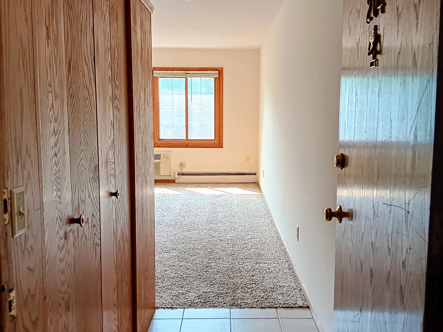 Maple Tree Manor — Photo 1