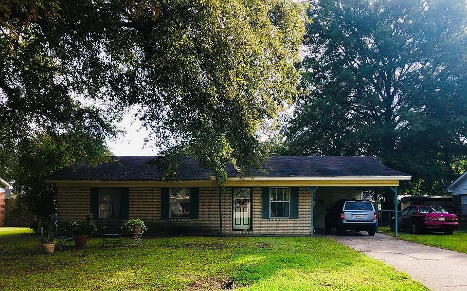 1st image of 1638 S Pear Ln
