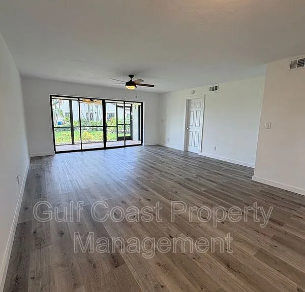 16150 Bay Pointe Blvd #107 — Photo 10