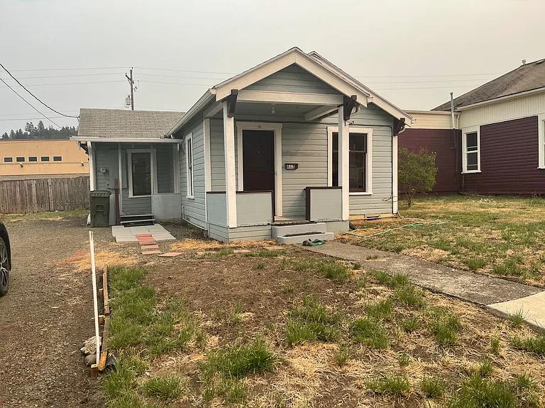 663 SE Parrott St — Photo 4