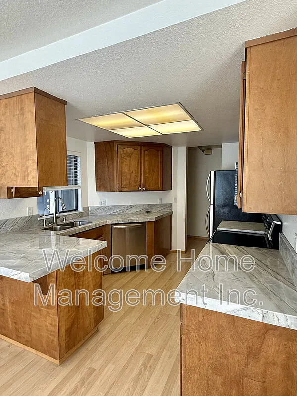 2 bed, 2.0 bath, 1200 sqft, $3,195 — Photo 4