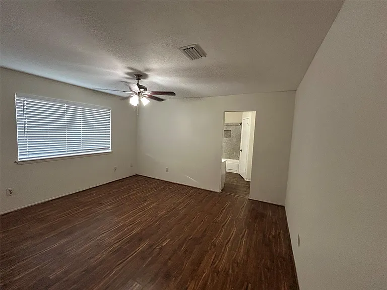 12310 Jaguar Dr — Photo 6