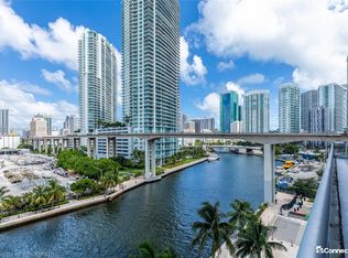 690 SW 1st Ct APT 702, Miami, FL 33130
