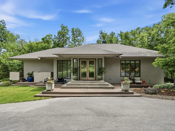 820 E Happy Hollow Rd, Columbia, MO 65203