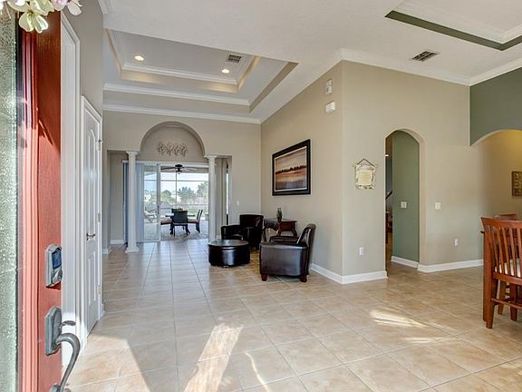 4th image of 1057 Home Grove Dr