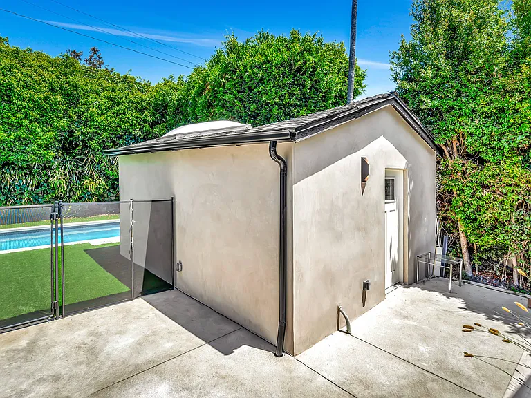 6747 Colgate Ave — Photo 8