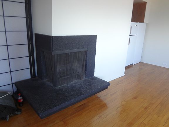 4th image of 90 Alta St #8