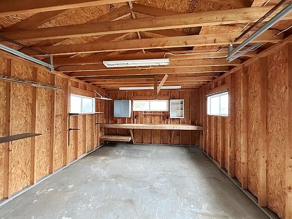 5th image of 2128 Mantz St