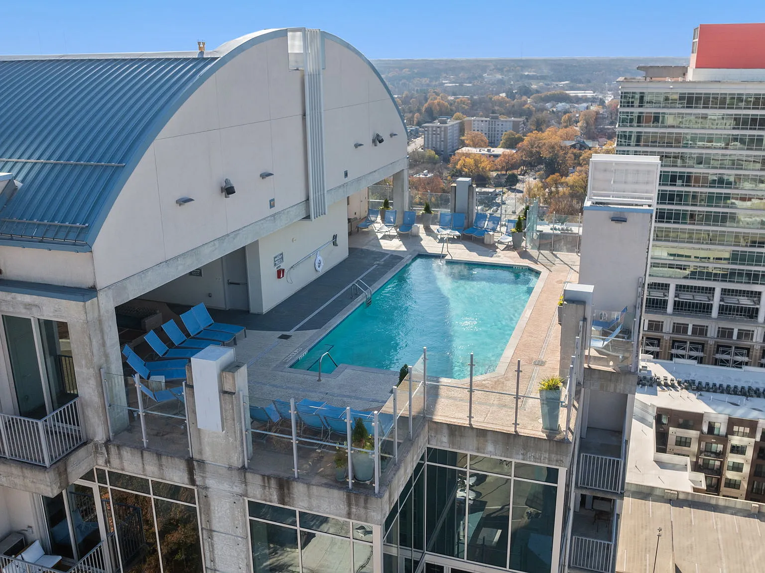 SkyHouse Raleigh — Photo 4