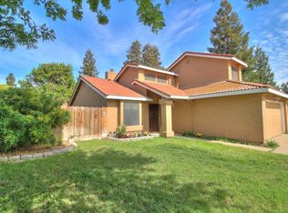 2404 Country Ranch Dr, Modesto, CA 95355