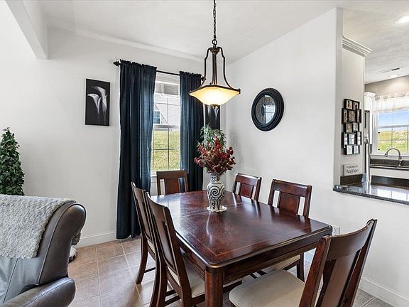 5th image of 6807 Sahalee Cir