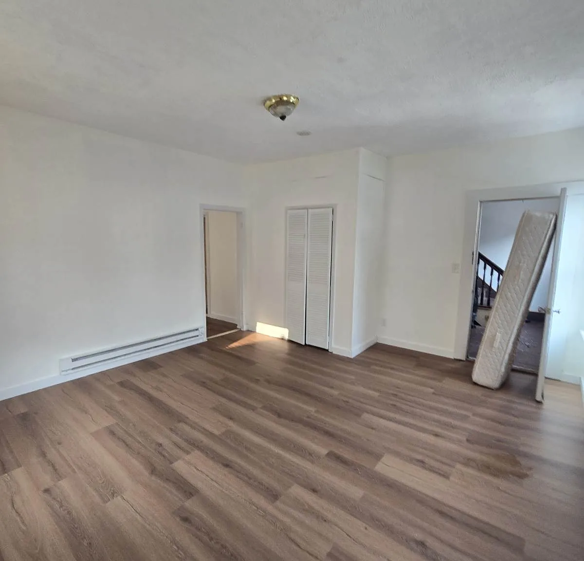 2 bed, 1050 sqft, $1,750 — Photo 2