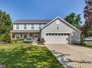 4 Pembury Ct, Marlton, NJ 08053