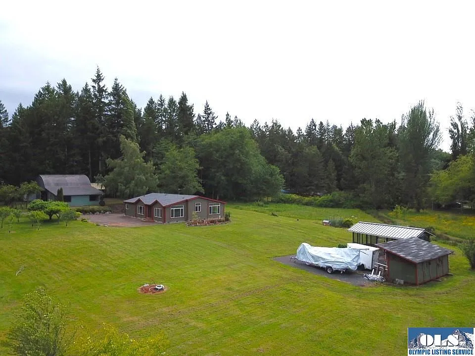 311 Sunshine Dr photo 1