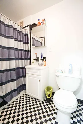 Rented by City Connections Realty | media 27