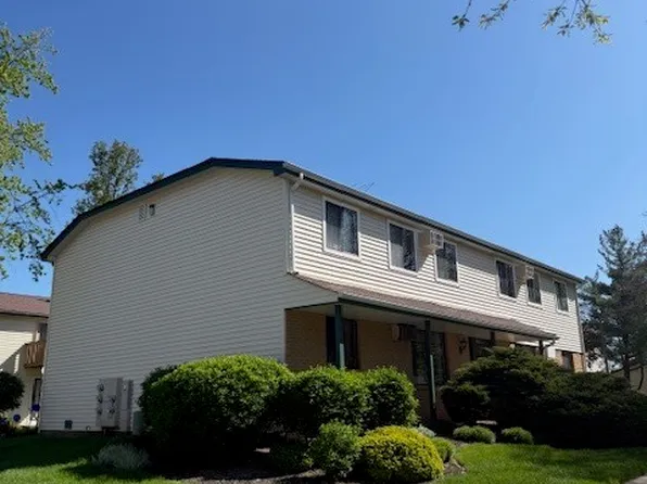8328 Oak Leaf Dr APT 1503, Woodridge, IL 60517