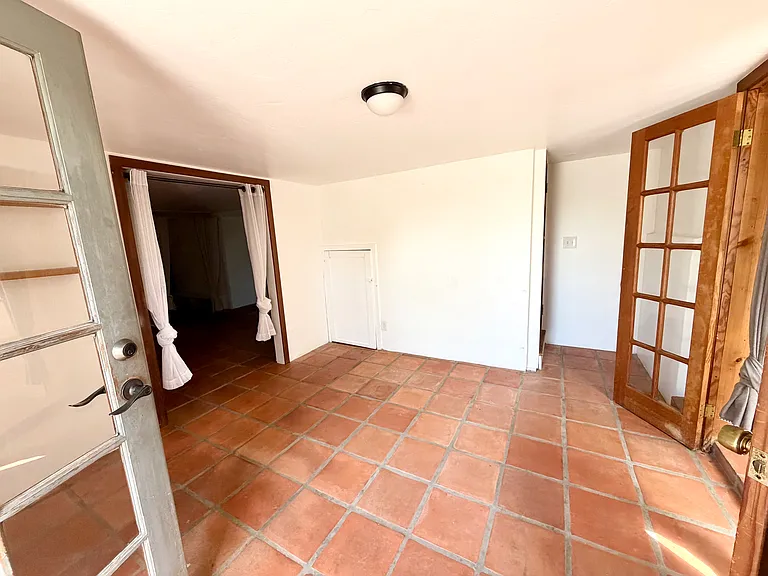 702 S Tulip St — Photo 8