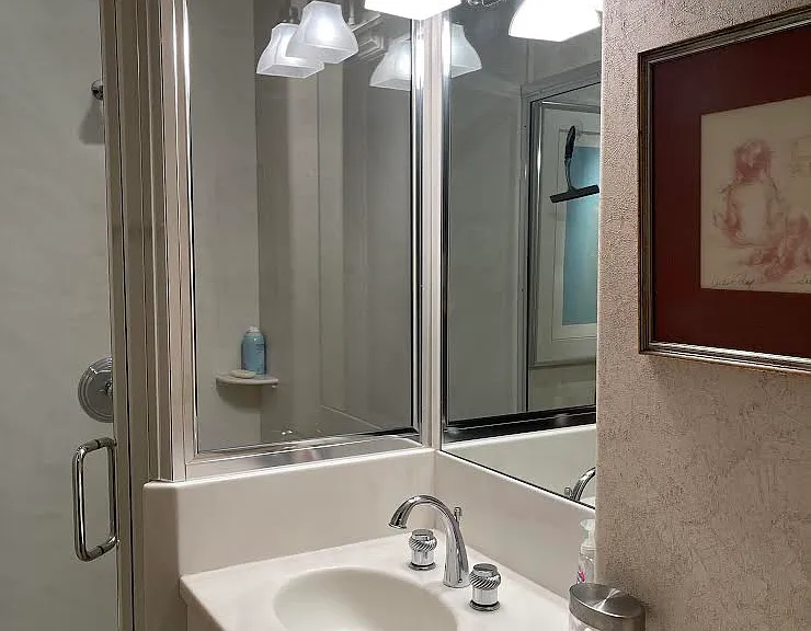 Shower bath for bedroom 3