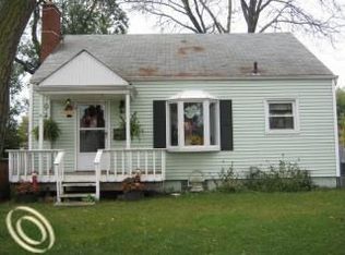24819 Valley Ave, Eastpointe, MI