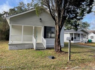 4040 W Pine St, Moss Point, MS 39563