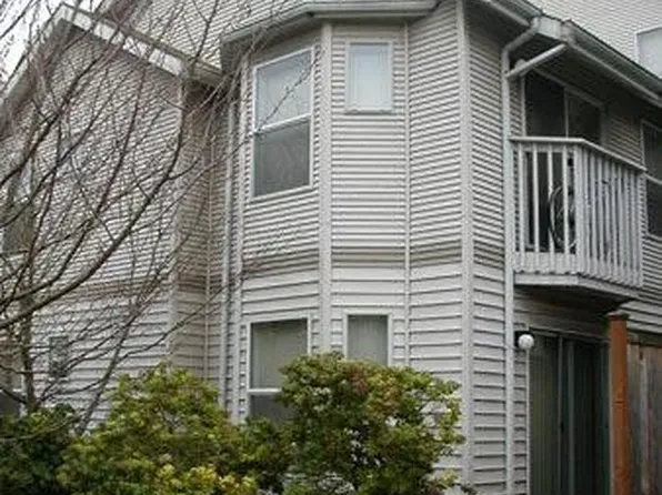 5254 Brooklyn Ave NE, Seattle, WA