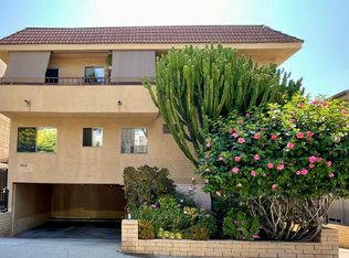 1040 N Laurel Ave APT 1, Los Angeles, CA 90046