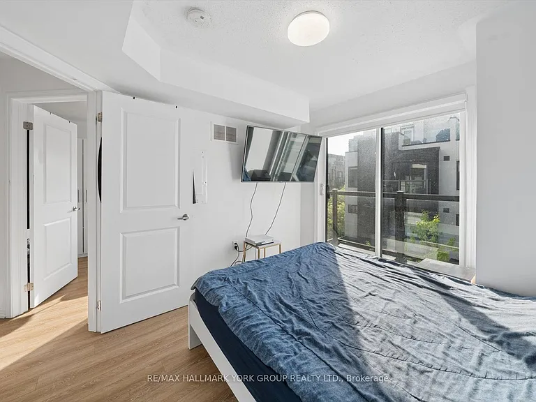 24 Fieldway Rd #16 — Photo 16