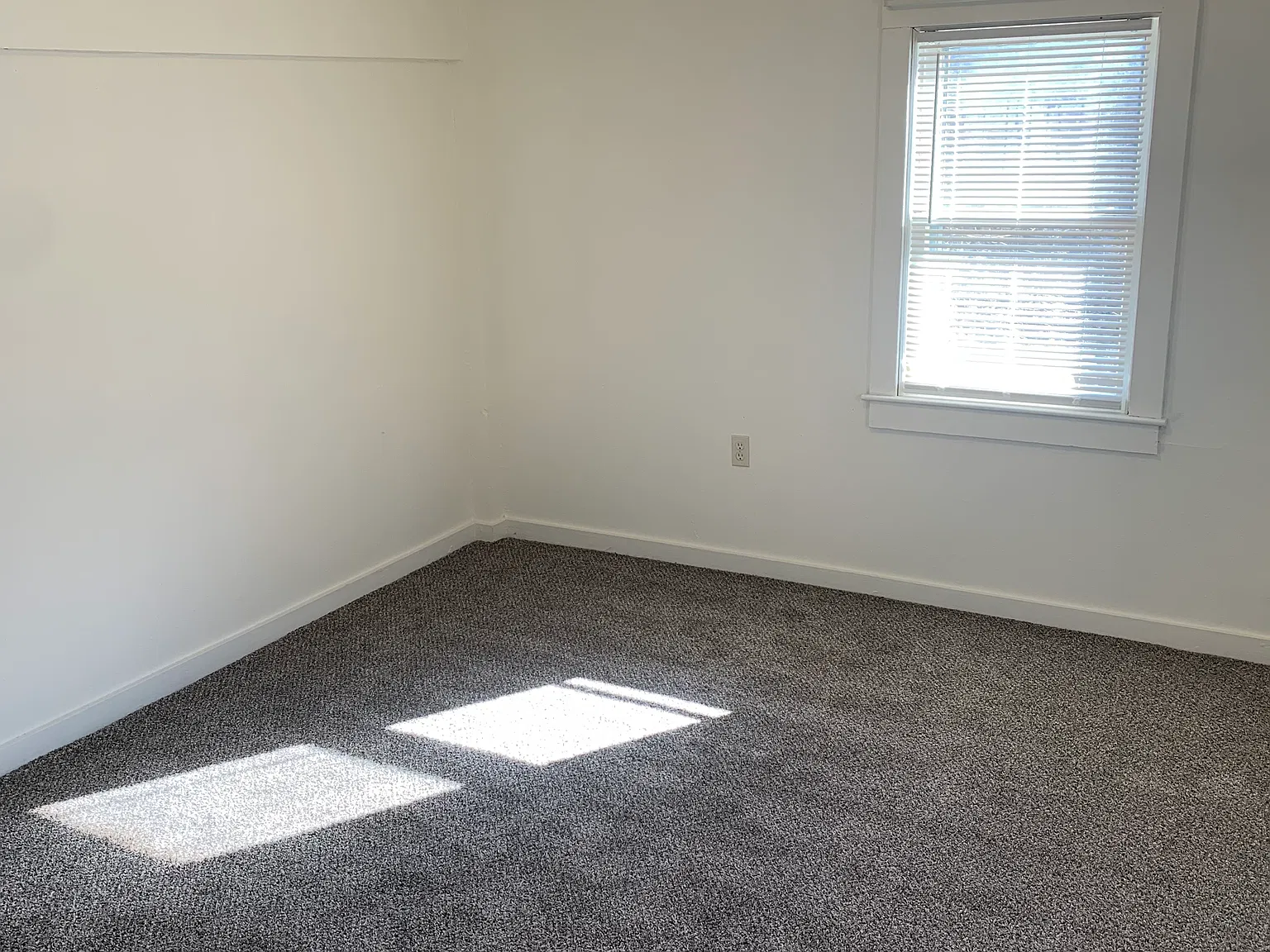 1145 Hillside Drive — Photo 3