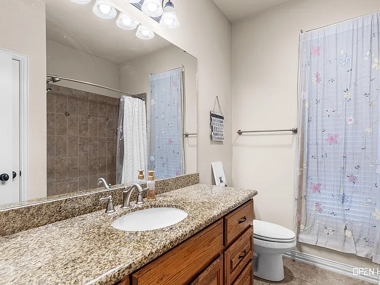 3407 Oxford Ln — Photo 34