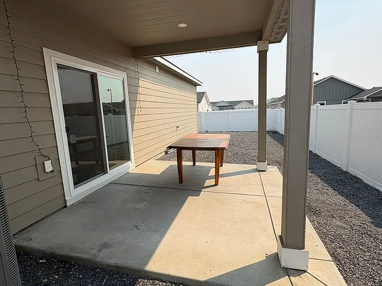 2390 Cascade St — Photo 23