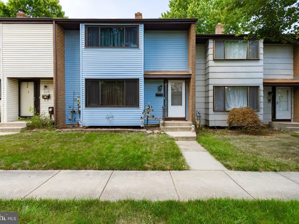 806 Twin Rivers Dr N, East Windsor, NJ 08520