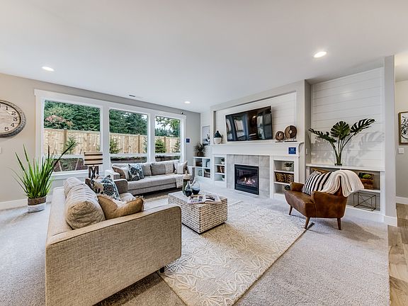 5th image of 2031 142nd Street Ct S