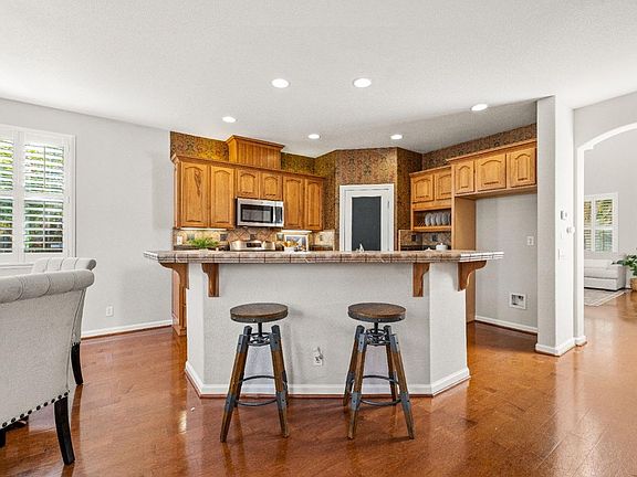 2nd image of 9987 Macabee Ln