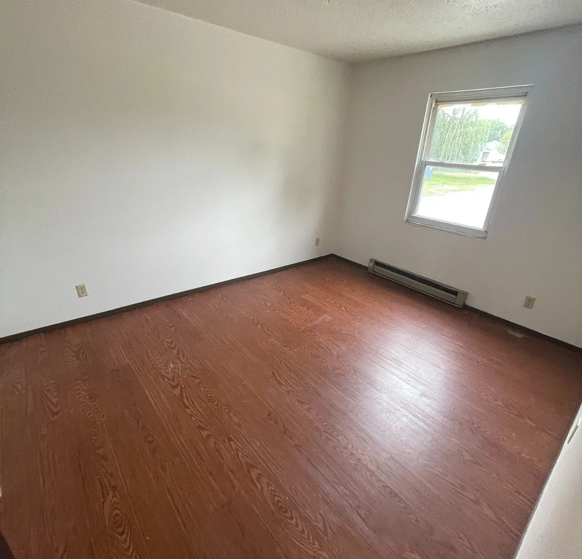2 bed, 1.0 bath, $625 — Photo 3