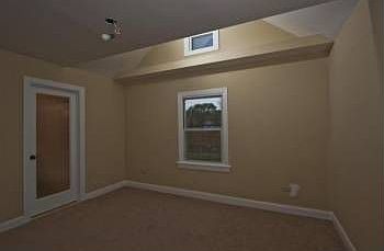 3rd image of 4505 Pennsylvania Ave NE