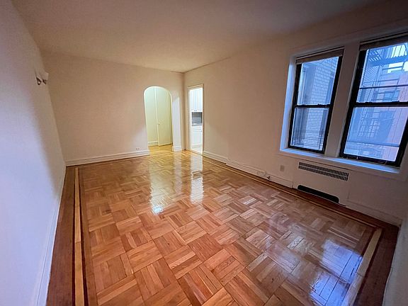 4th image of 41-00 43rd Ave #1B
